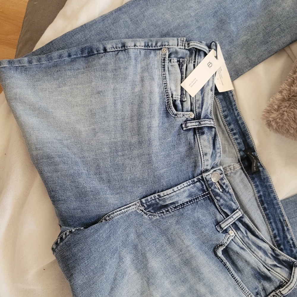 Silver Jeans Co. Slim boot midrise curvy brandnew